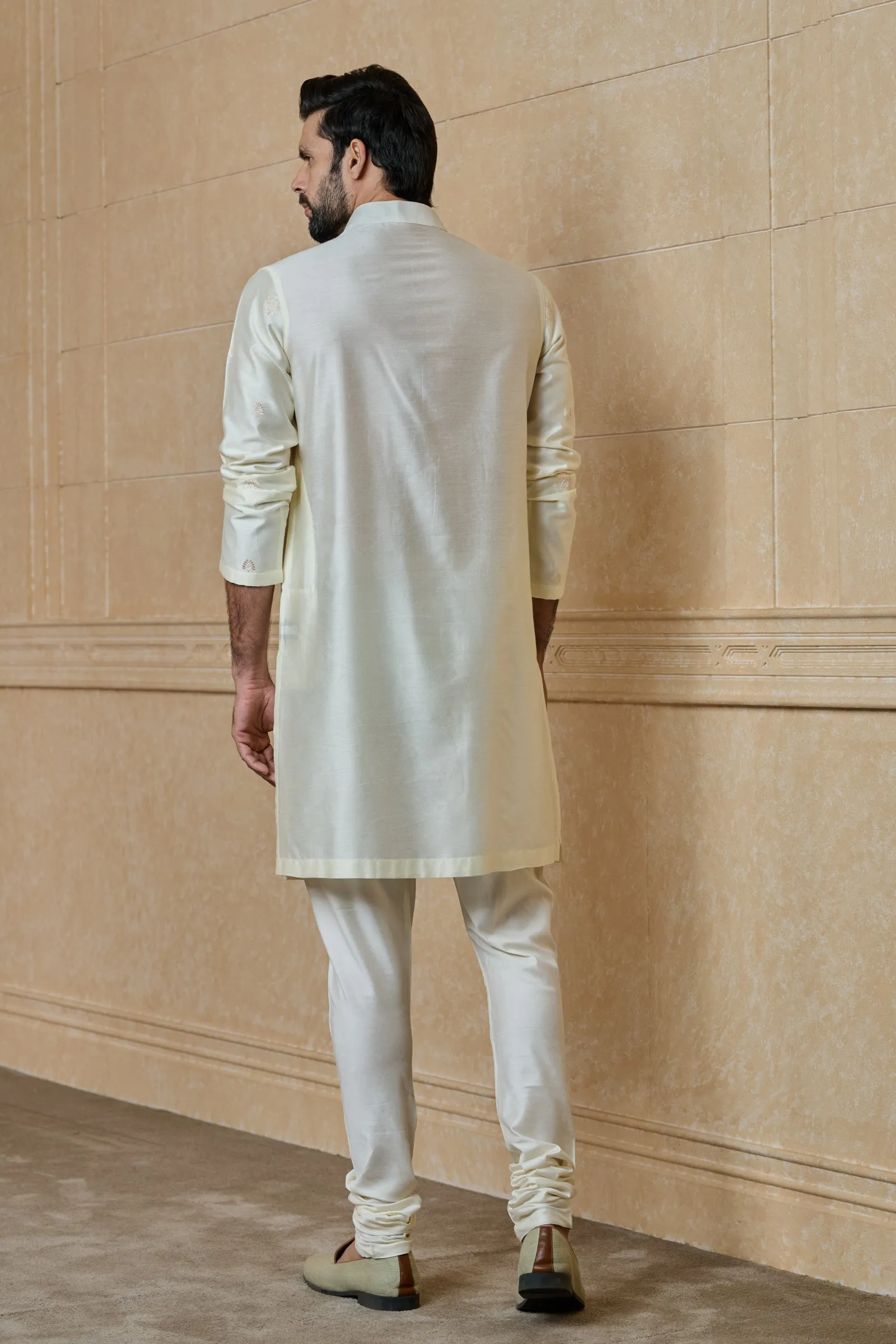 Butti Embroidered Kurta Set