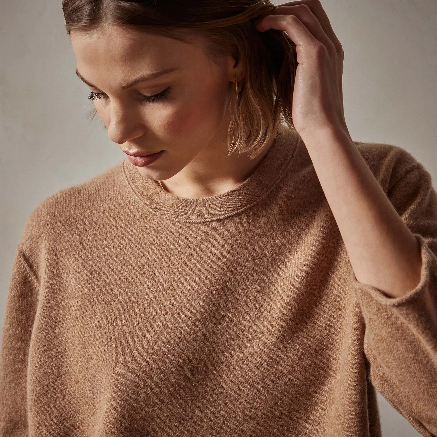 Cashmere Boxy Crew - Caramel