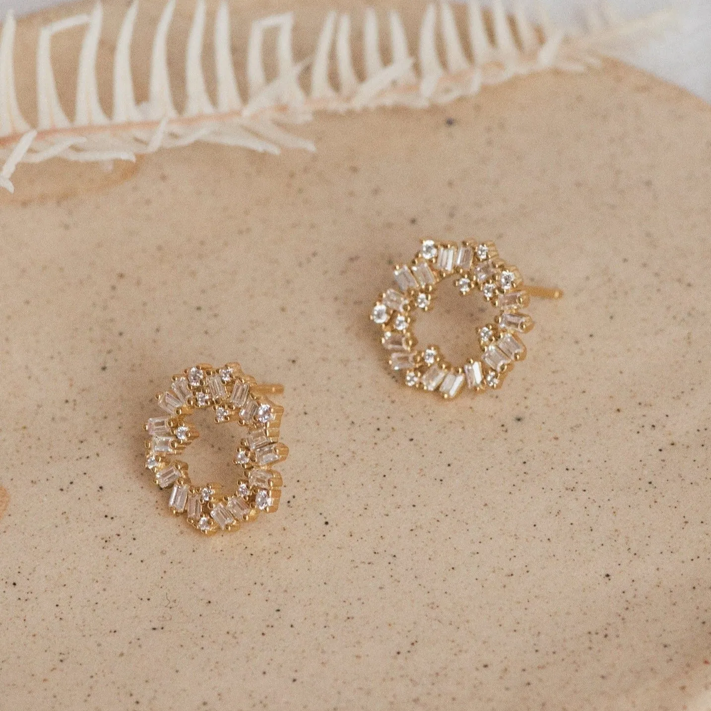 Reina Cluster Studs