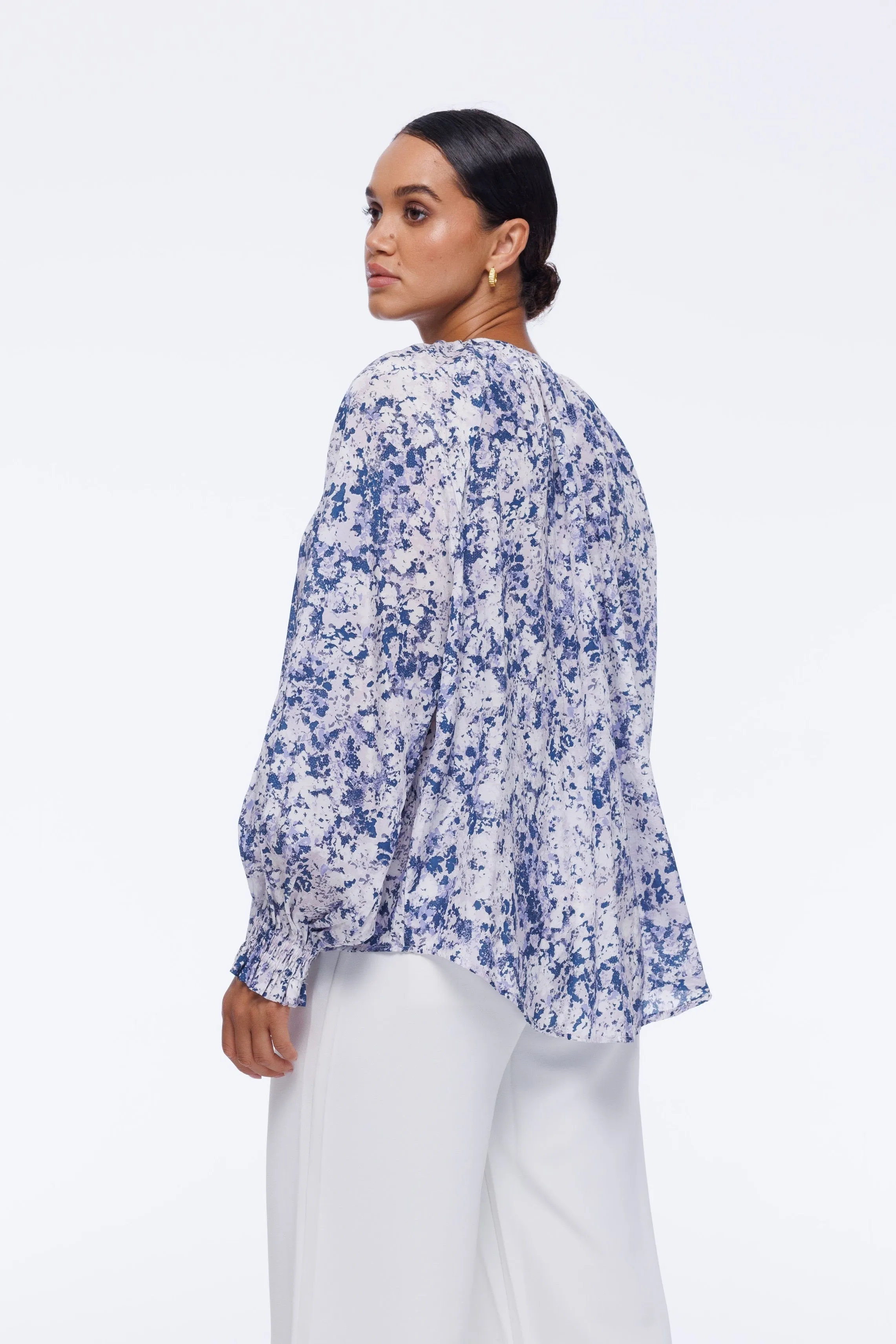 Ruthie Blouse - Exclusive Blue/White Floral