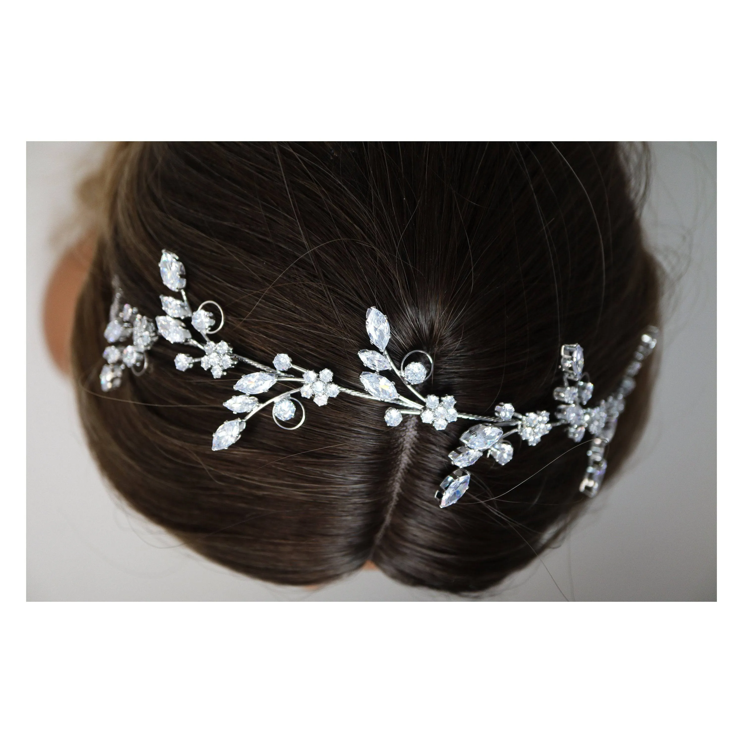 Swarovski Crystals Floral Vine Leaves Hair Vine Headband, Bridal Hair Vine, Rhinestone Headband, Delicate Headband, Hair accessories.