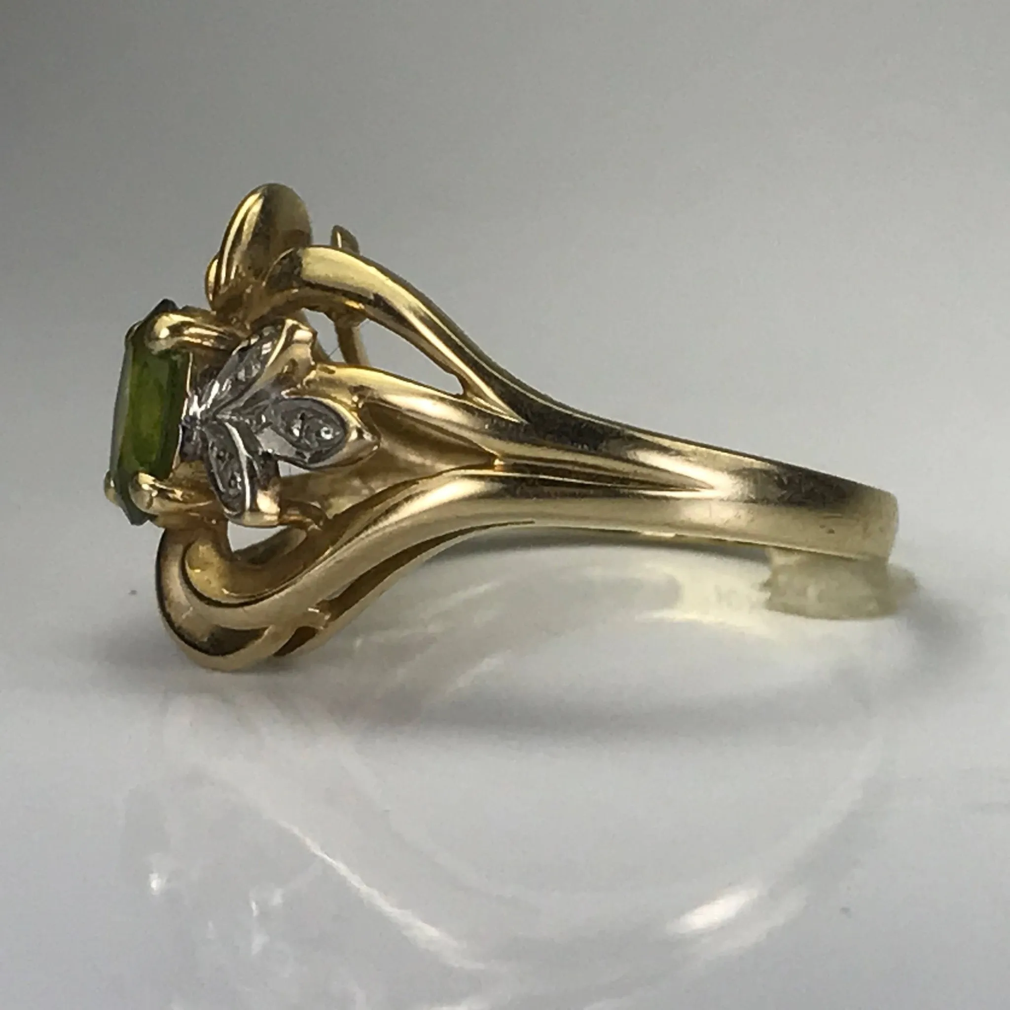 Vintage Peridot Diamond Ring. 10K Yellow Gold. August Birthstone. 16th Anniversary Gift.